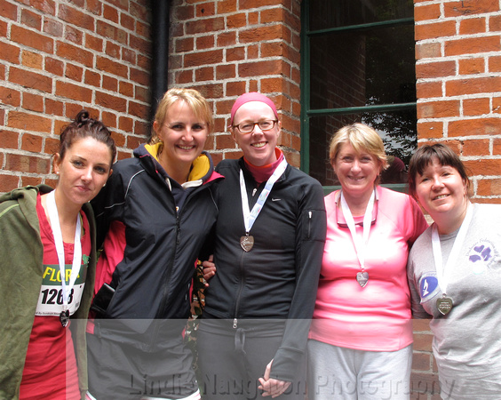 Visually impaired winner Hilary Casey with Donna McGrath, Stef Barnewell, Mary Browne and Manuelle R